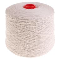 216. 100% Lambswool Yarn - White 25