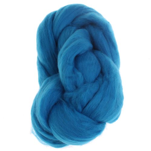 104. Merino Fibre Top - Turquoise Col 33